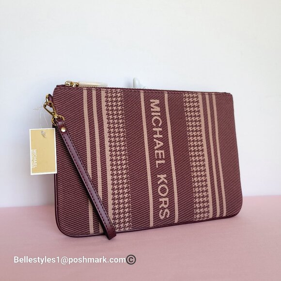 MICHAEL KORS Jet Set Signature Jacquard Large Zip Pouch Wristlet- Dark Berry ⭐ - Picture 3 of 16